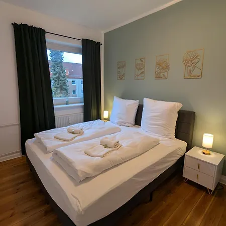 Apartament Heju - Parking - Kitchen - Netflix - Kingsize Bett *