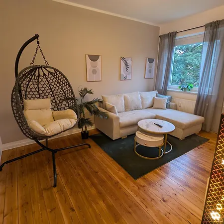 Heju - Parking - Kitchen - Netflix - Kingsize Bett Lubeka